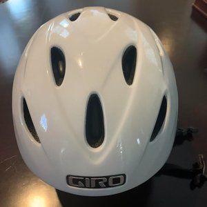 Womens S Giro G9 Ski/Snowboard helmet